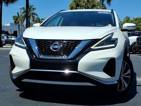 Used 2020 Nissan Murano SV FWD image 2