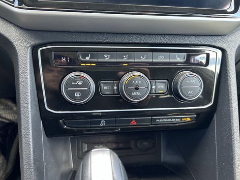 Used 2023 Volkswagen Atlas SEL image 14