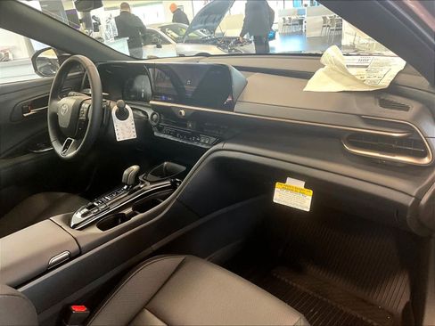 New 2026 Toyota Crown Signia image 10