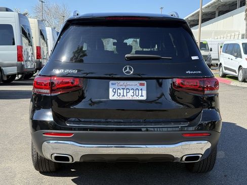 Certified 2023 Mercedes-Benz GLB 250 4MATIC image 19