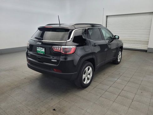Used 2018 Jeep Compass Latitude w/ Cold Weather Group image 9