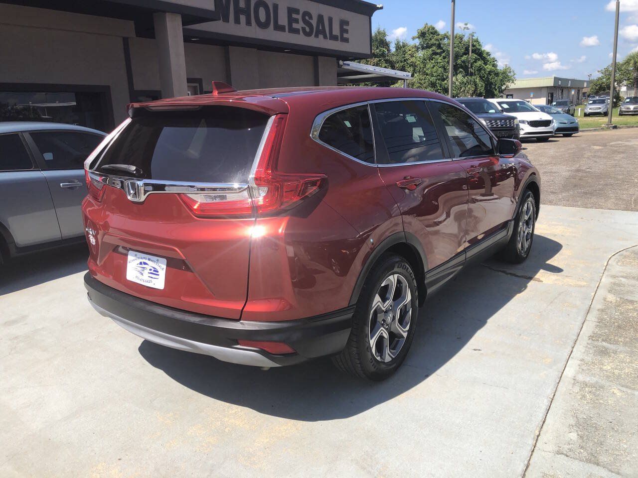 Used 2018 Honda CR-V EX image 2