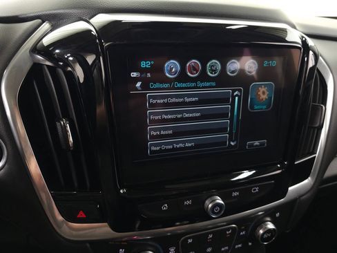 Used 2019 Chevrolet Traverse Premier w/ LPO, Floor Liner Package AWD/4WD image 25