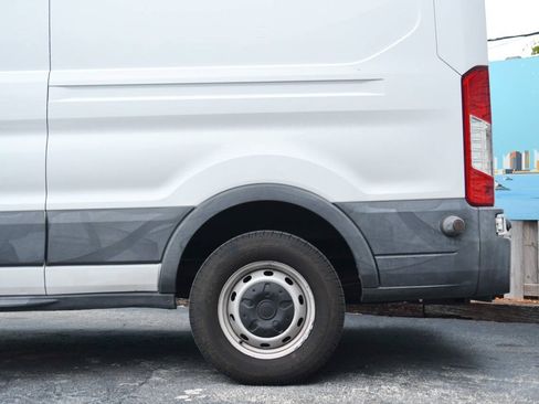 Used 2017 Ford Transit 250 148 Medium Roof RWD image 9