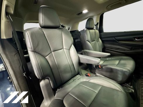 Certified 2025 Subaru Ascent Bronze Edition w/ Onyx Package image 33