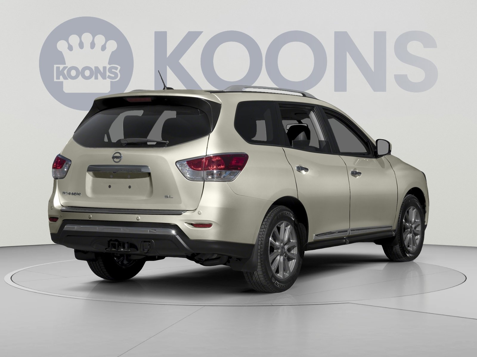 Used 2016 Nissan Pathfinder SL w/ SL Premium Package AWD/4WD image 2