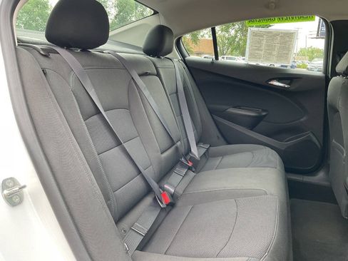 Used 2016 Chevrolet Cruze LT FWD image 36