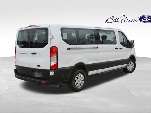 Used 2023 Ford Transit 350 XLT image 5