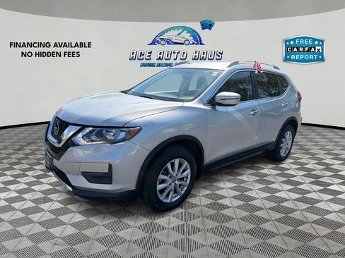 Used 2018 Nissan Rogue SV AWD/4WD image 3
