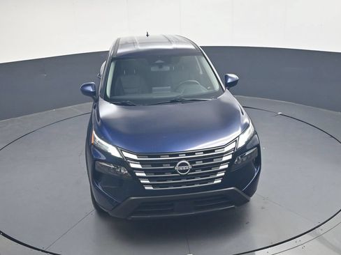 Used 2025 Nissan Rogue SV FWD image 39