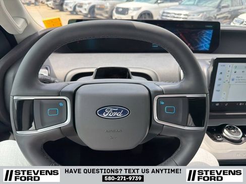 Used 2025 Ford Expedition Max Active AWD/4WD image 22