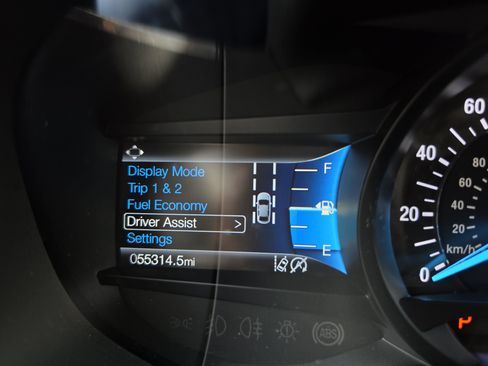 Used 2019 Ford Edge Titanium w/ Cold Weather Package AWD/4WD image 23