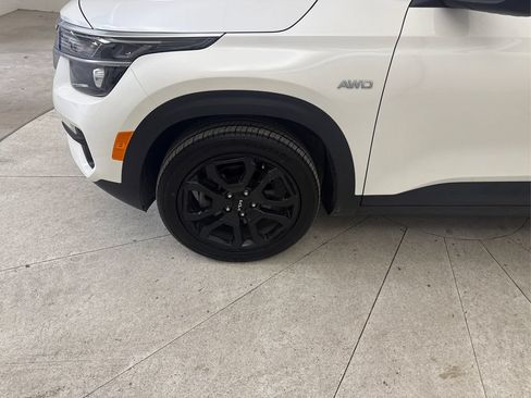 Used 2023 Kia Seltos EX AWD/4WD image 16