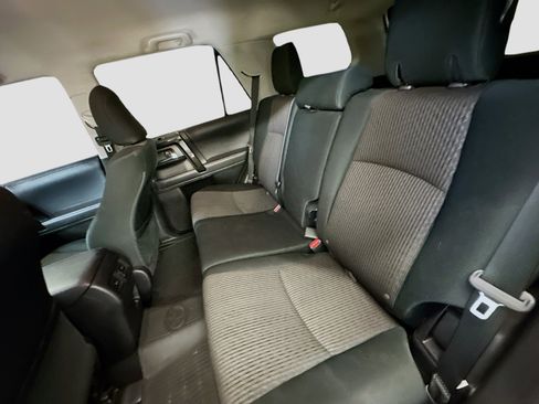 Used 2022 Toyota 4Runner TRD Off-Road image 29