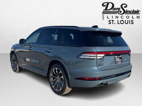 New 2026 Lincoln Aviator AWD w/ Jet Appearance Package image 8