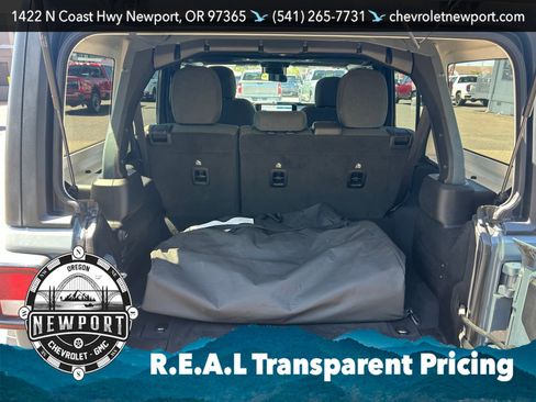 Used 2024 Jeep Wrangler Unlimited AWD/4WD image 40