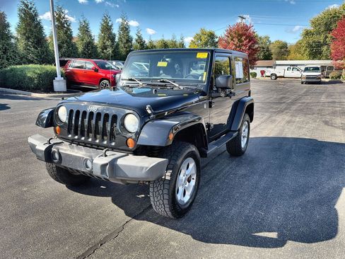 Used 2013 Jeep Wrangler Sahara w/ Dual Top Group image 4