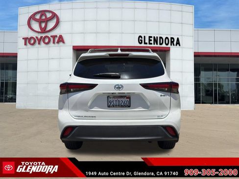 Certified 2025 Toyota Highlander XLE AWD/4WD image 9