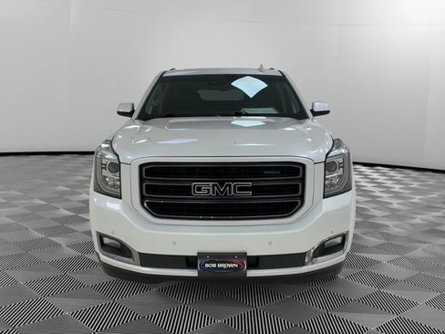 Used 2019 GMC Yukon XL SLT w/ Graphite Performance Edition image 8