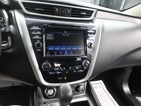 Used 2019 Nissan Murano S AWD/4WD image 28