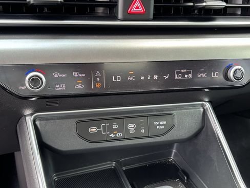 Used 2026 Kia Carnival SX Prestige FWD image 15