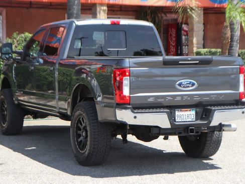 Used 2018 Ford F250 Lariat w/ Lariat Ultimate Package AWD/4WD image 7