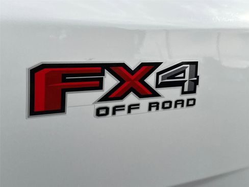 Used 2024 Ford Ranger XLT w/ FX4 Off-Road Package image 8