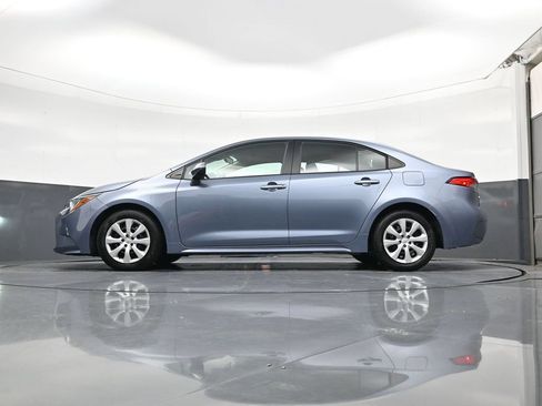 Used 2022 Toyota Corolla LE w/ Carpet Mat Package (TMS) FWD image 22