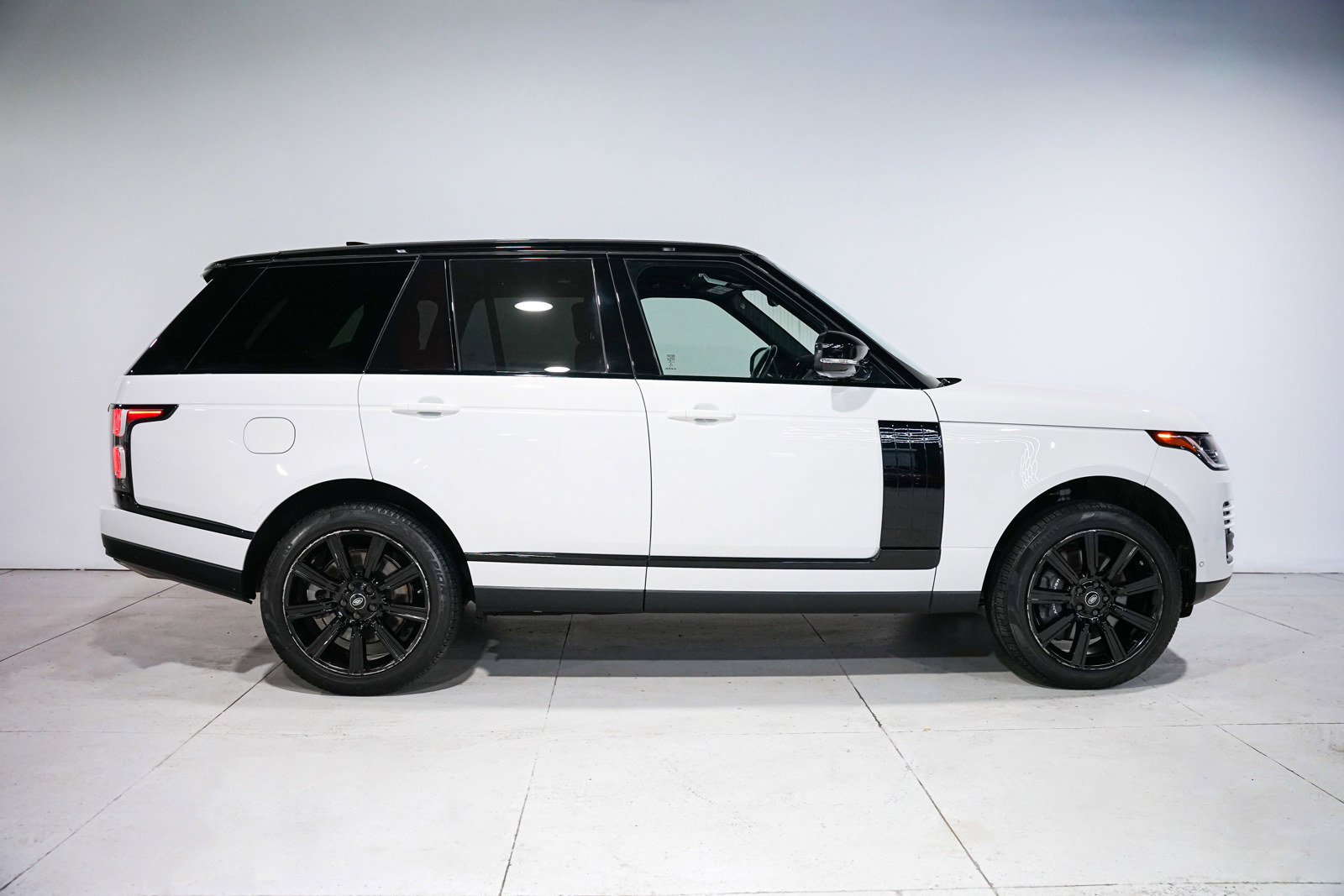 Used 2021 Land Rover Range Rover Westminster Edition AWD/4WD image 2