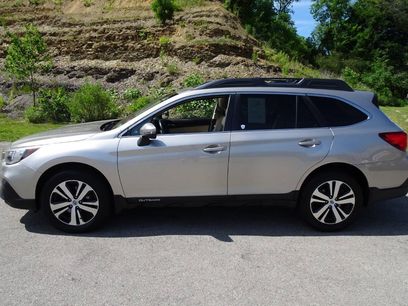 Used 2019 Subaru Outback 2.5i Limited w/ Popular Package #2
