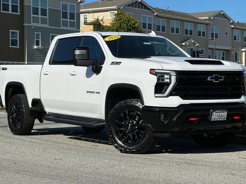 Used 2025 Chevrolet Silverado 2500 LTZ w/ Trail Boss Package AWD/4WD image 2