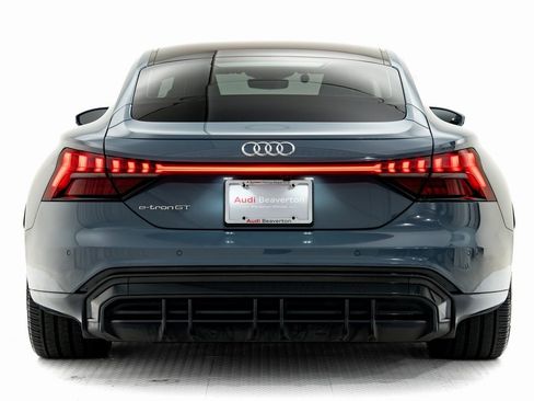Used 2022 Audi e-tron GT Premium Plus image 32