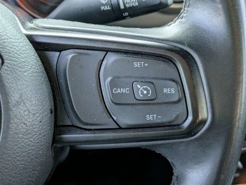 Certified 2018 Jeep Wrangler Unlimited Sport S AWD/4WD image 26