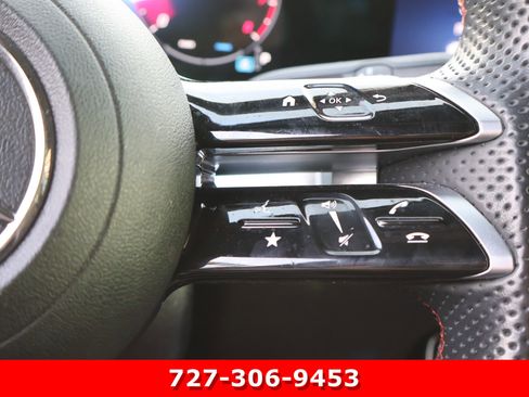 Used 2024 Mercedes-Benz GLB 250 image 27