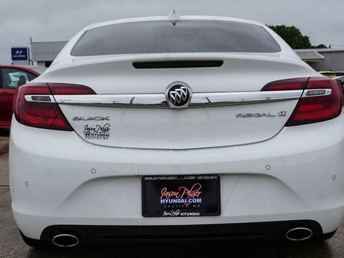 Used 2016 Buick Regal Premium w/ Driver Confidence Package #2 FWD image 6