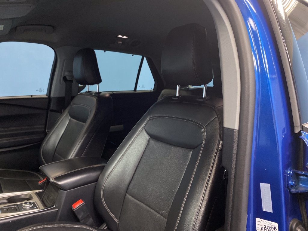 Used 2021 Ford Explorer Limited AWD/4WD image 7
