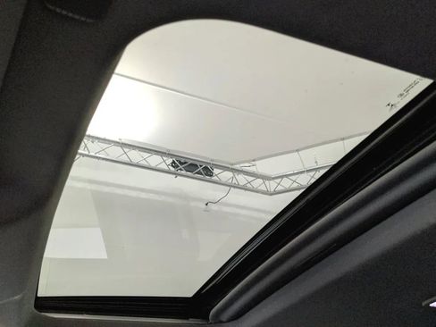 Used 2020 GMC Sierra 1500 SLE w/ SLE Convenience Package image 18