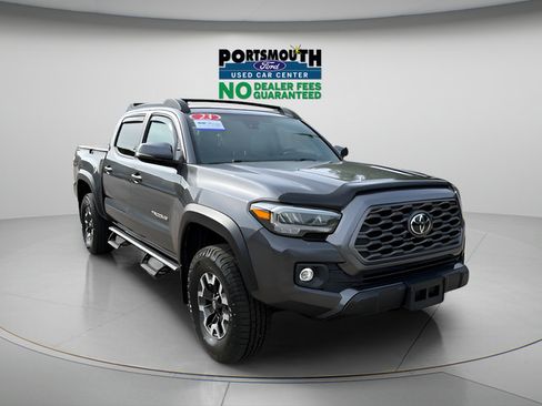 Used 2023 Toyota Tacoma TRD Off-Road AWD/4WD image 22