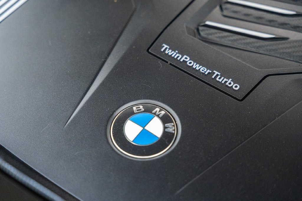 Used 2020 BMW X7 xDrive40i w/ Cold Weather Package AWD/4WD image 24