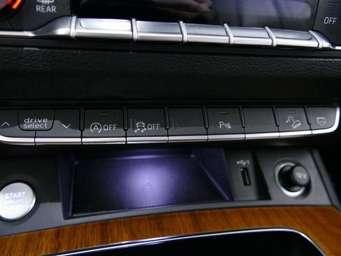 Used 2023 Audi Q5 2.0T Premium w/ Convenience Package image 22