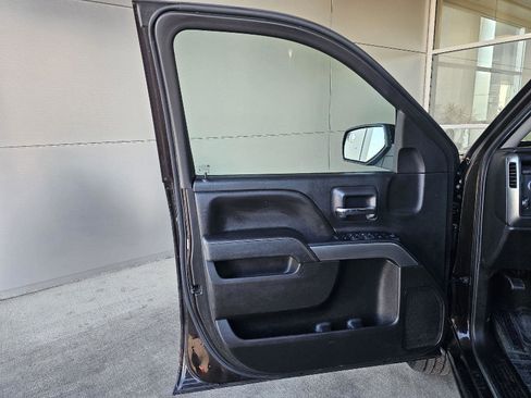 Used 2018 Chevrolet Silverado 1500 LT w/ All Star Edition image 18