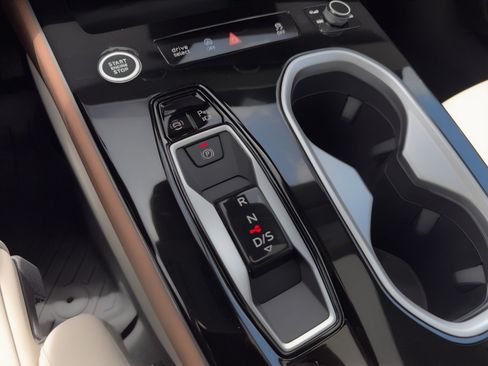 New 2026 Audi A6 Premium Plus AWD/4WD image 25