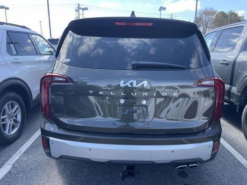 Used 2024 Kia Telluride S w/ S Sunroof Package image 4