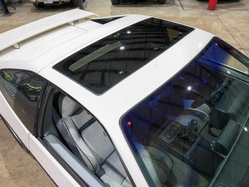 Used 1987 Pontiac Fiero GT RWD image 19