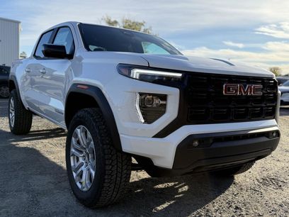 New 2026 GMC Canyon Elevation w/ Convenience Package