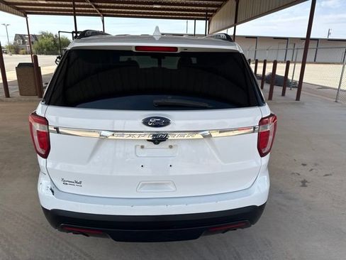 Used 2017 Ford Explorer FWD image 7