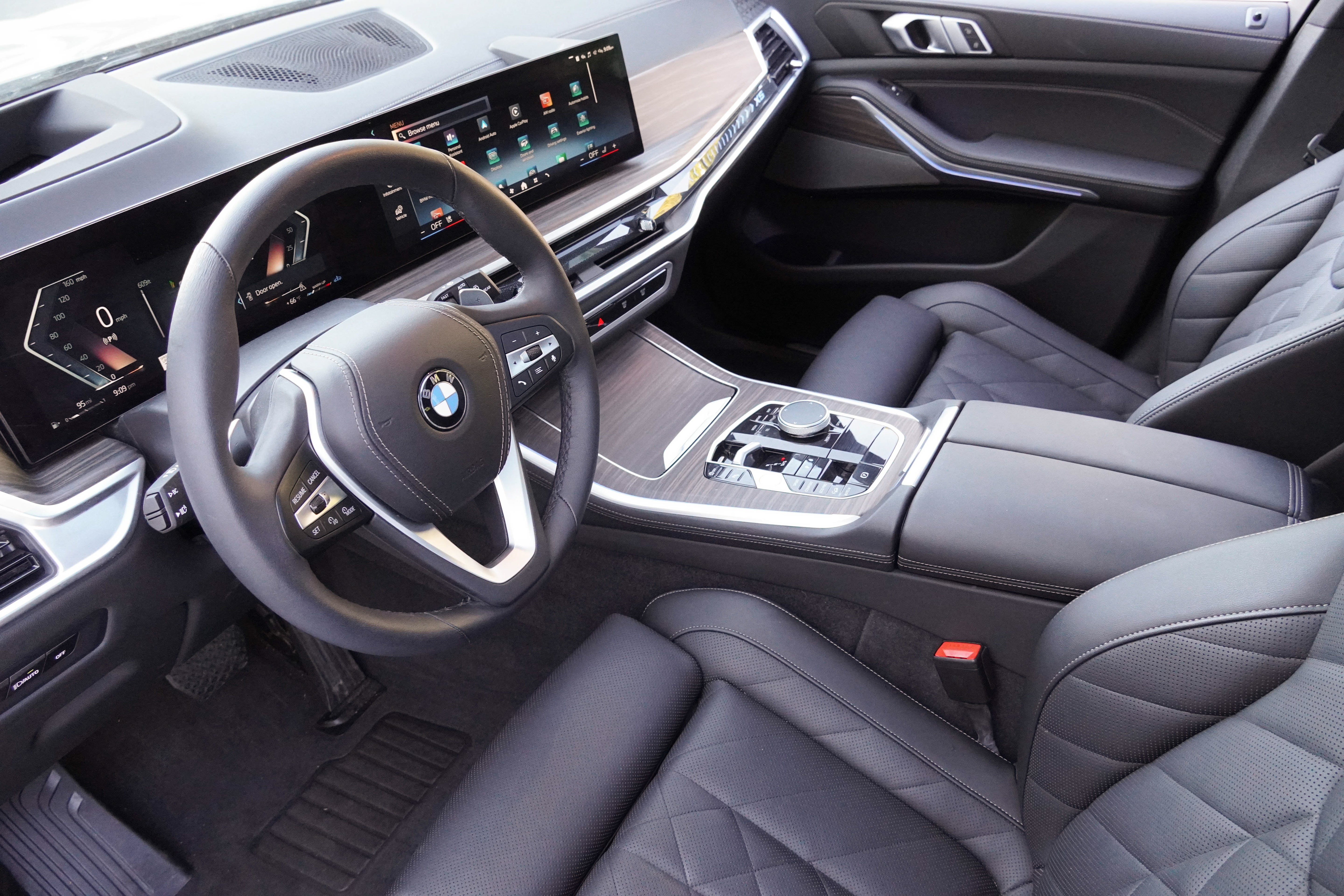Certified 2024 BMW X5 xDrive40i w/ Premium Package AWD/4WD image 6