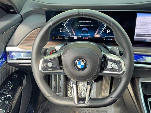 Used 2024 BMW 740i w/ Premium Package 2 RWD image 21