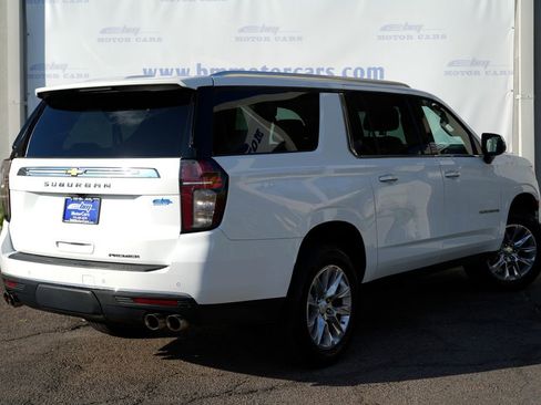 Used 2023 Chevrolet Suburban Premier RWD image 3