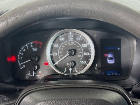 Used 2021 Toyota Corolla LE image 16